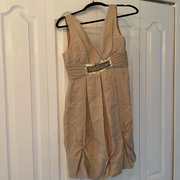 BCBG Medium Short Size 8 Gold Dress - Picture 1 of 2